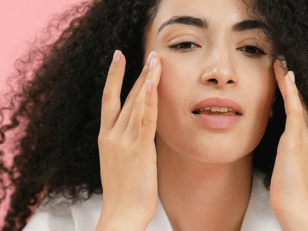 A BEGINNER’S GUIDE TO FACE SERUMS - Sane Sustain